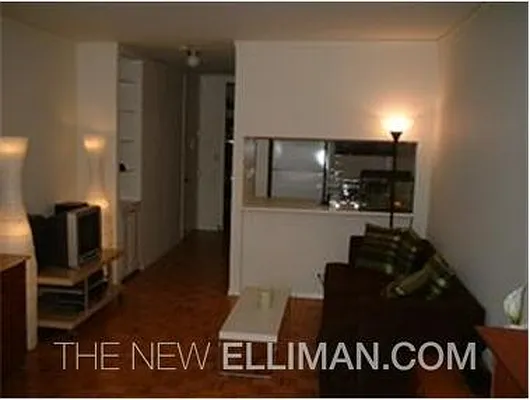 Rented by Douglas Elliman | media 17