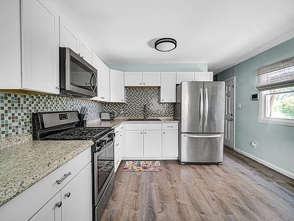 5th image of 2919 Drexel Dr