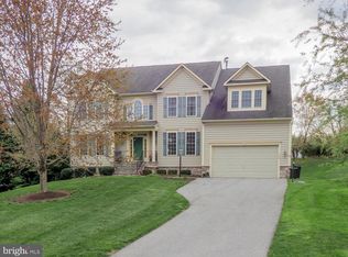 9909 Heather Gln, Ellicott City, MD 21042