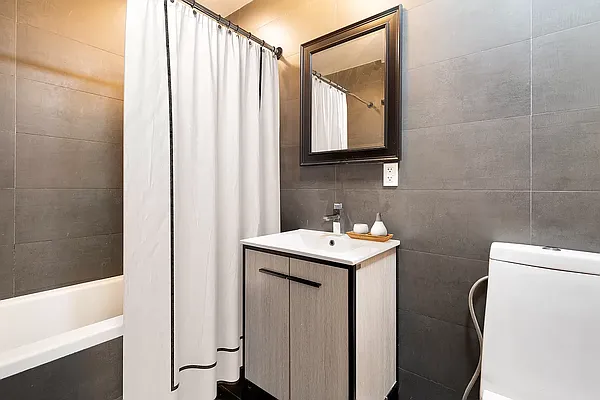 Rented by NOVO Living LLC | media 5