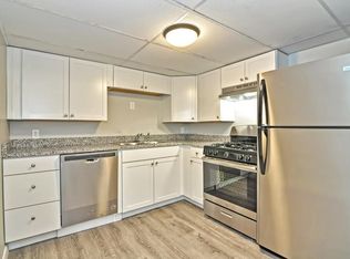 422 Reservoir St APT E, Norton, MA 02766