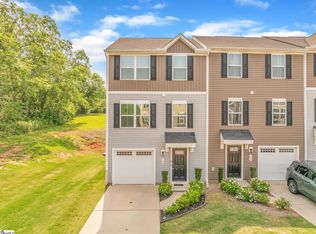 108 Sproles Ln, Easley, SC 29642