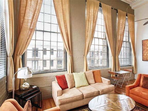 4th image of 920 Poeyfarre St APT 301