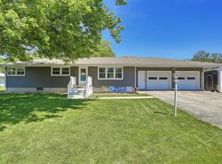 2802 W John St, Champaign, IL 61821