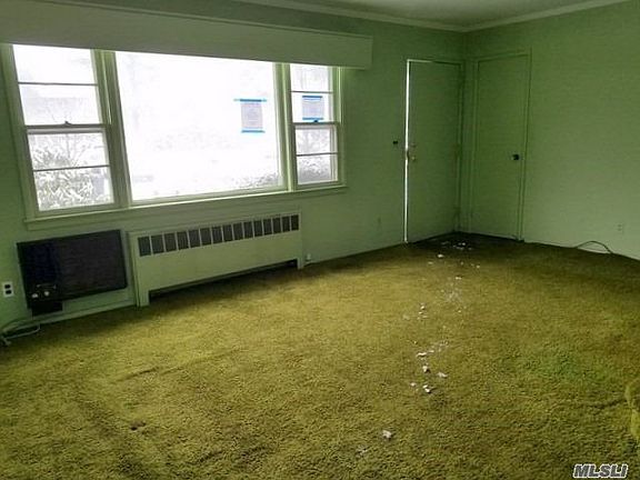 4th image of 150 Radcliff Dr