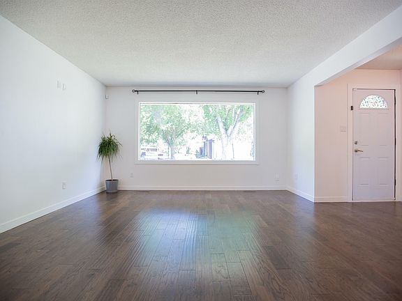 3rd image of 7816 158th St NW