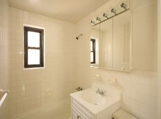 2036 43rd St, Long Island City, NY 11105