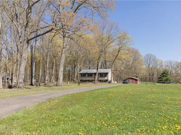 9325 Gilbert Rd, Ravenna, OH 44266