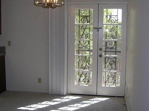 3rd image of 3717 Vinton Ave APT 201