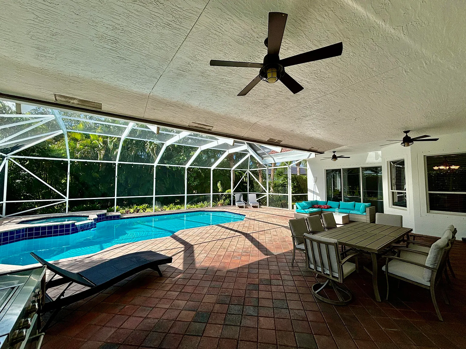 5 bed, 3.0 bath, 2909 sqft, $5,500 — Photo 3
