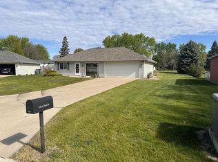 909 E 15th St, Spencer, IA 51301