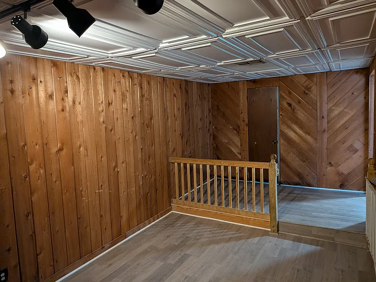 10981 Village Green Ave — Photo 38