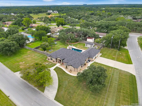 2111 Buckeye Dr, Ingleside, TX 78362