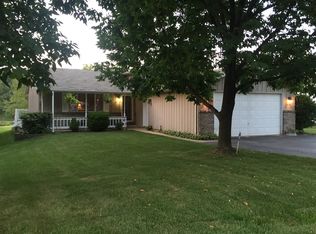 2166 Green Valley Dr, Crown Point, IN 46307
