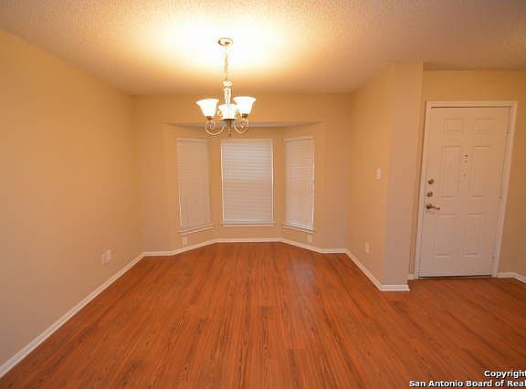 2nd image of 1719 Town Oak Dr
