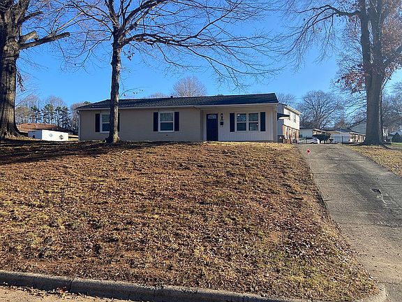4th image of 4103 Sunflower Cir