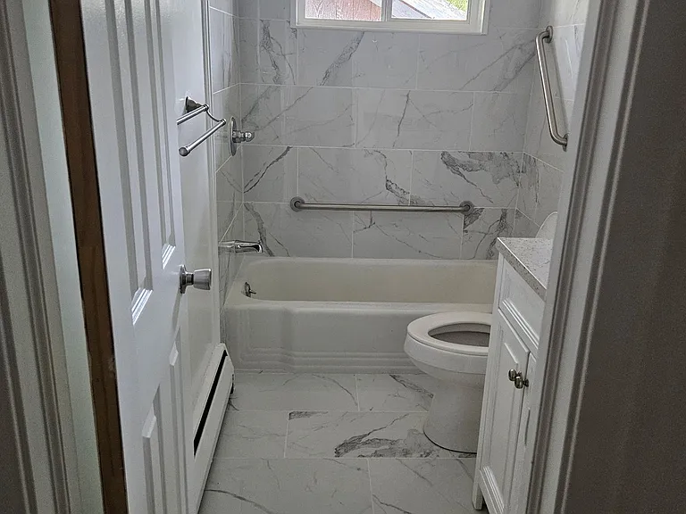 114 Meroyn Dr — Photo 8