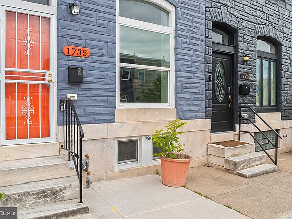 2nd image of 1735 N Washington St
