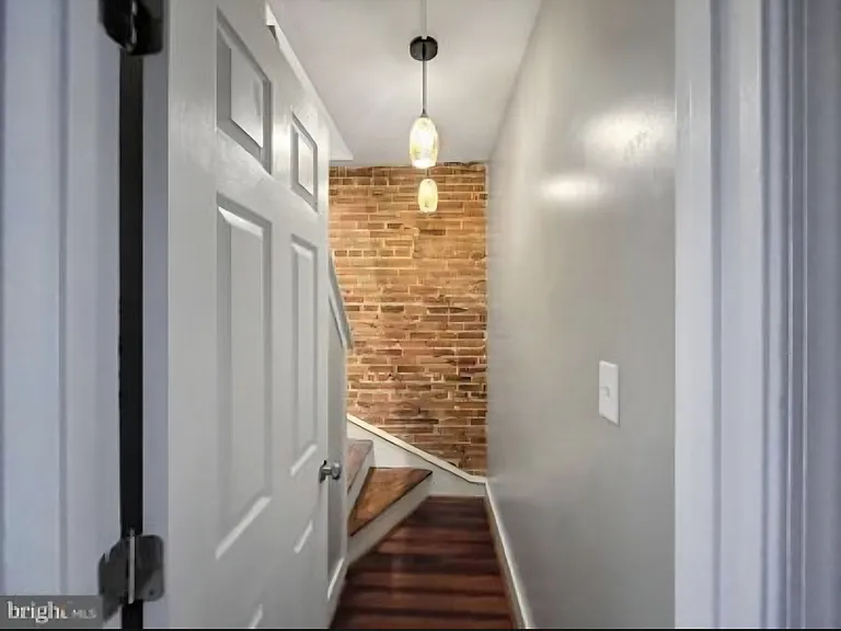 1613 S Hanover St — Photo 20