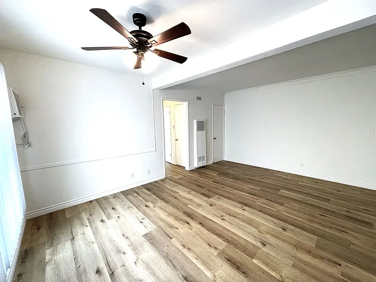 3565 Sepulveda — Photo 8
