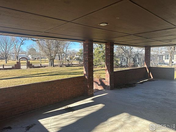 5th image of 305 E 2nd Ave