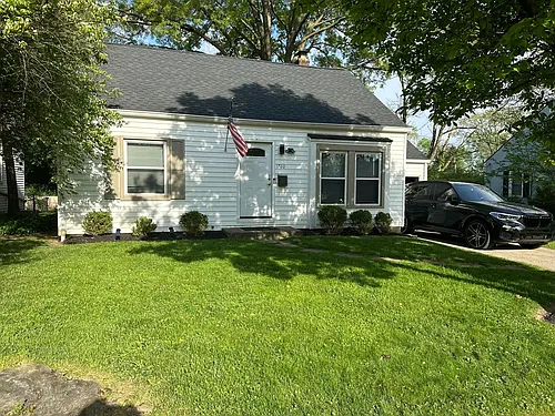 1760 Gerrard Ave Photo 1