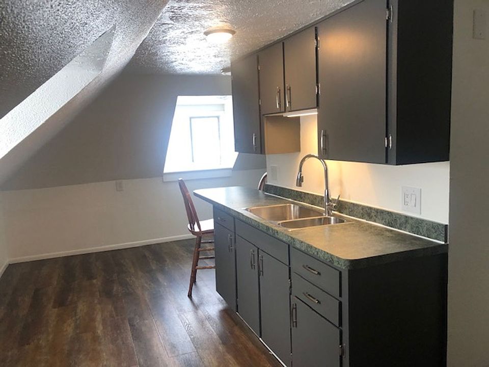 2nd image of 2904 E Indiana Ave Unit 2