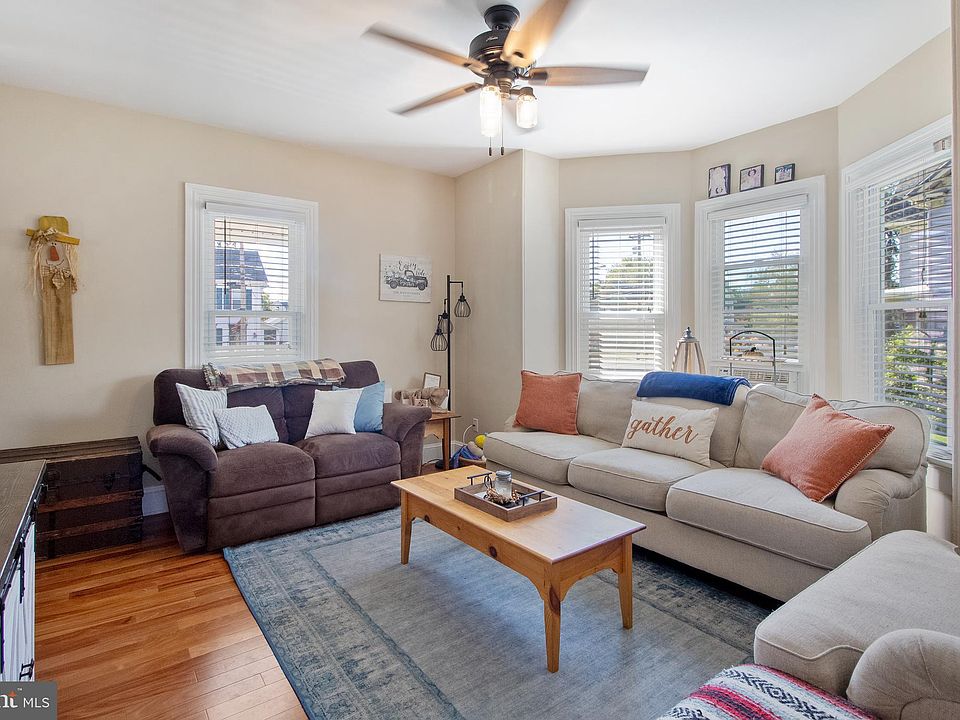 129 Broad St, Elmer, NJ 08318 Zillow