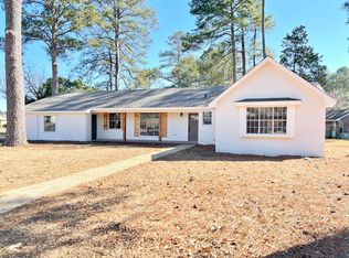 116 Gardenia Dr, Columbus, MS 39705