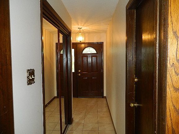 4th image of 15308 82nd Ave