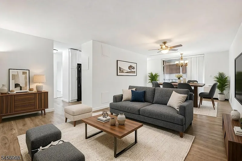 3 bed, 2.0 bath, $3,500 — Photo 4
