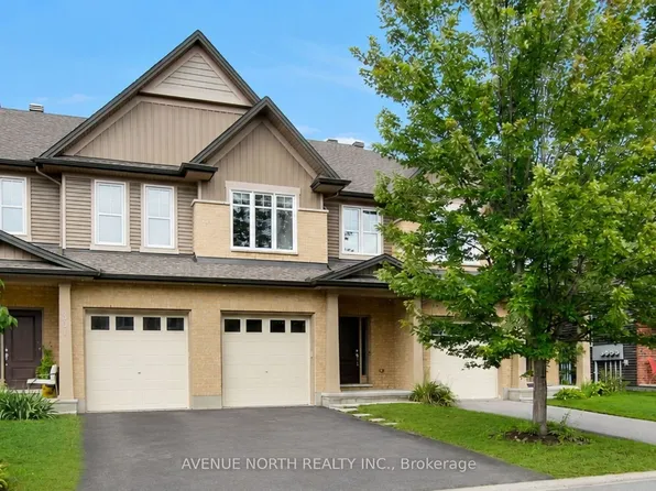 303 Wood Acres Grv, Ottawa, ON K1T 0M5