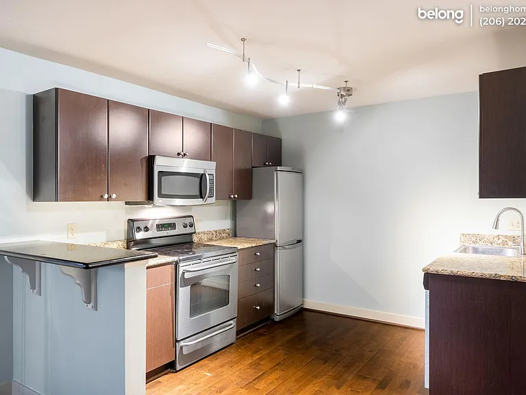 120 NW 39th St #202 — Photo 9