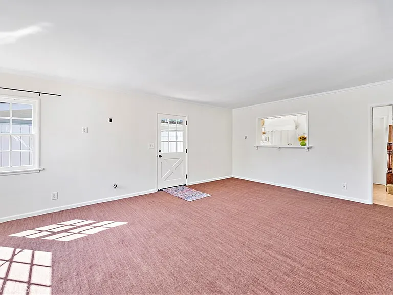 515 Carnation Ave — Photo 10