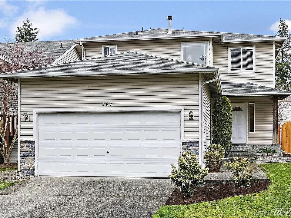1st image of 807 215th Pl SW