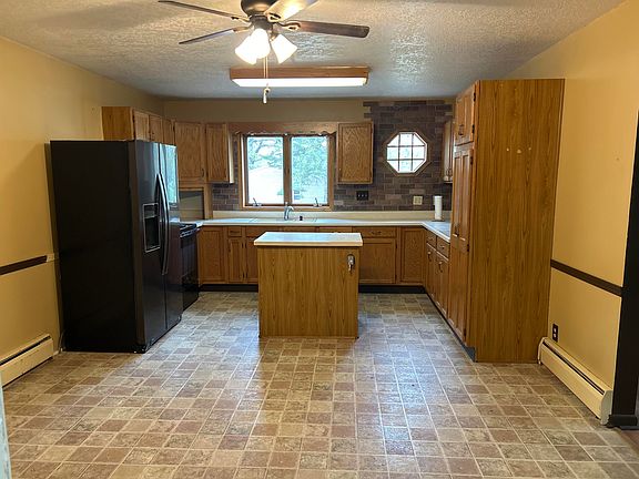 3rd image of 2323 Hobbs Dr