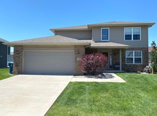 941 Curwick Dr, Bourbonnais, IL 60914