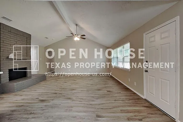 4 bed, 2.0 bath, 1545 sqft, $1,950 — Photo 4