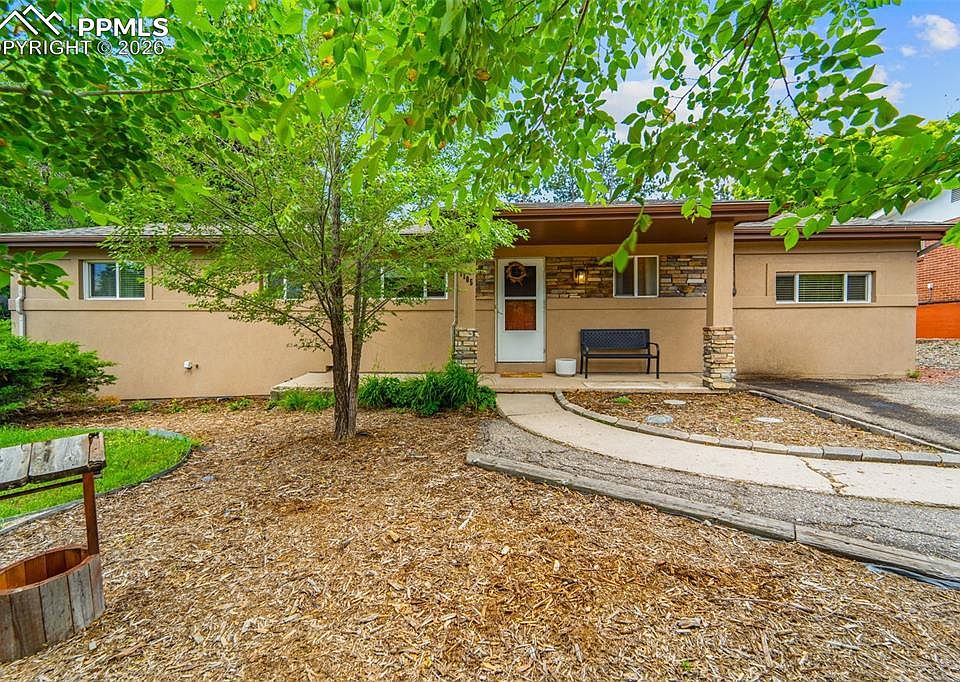 1st image of 1105 Parkview Blvd