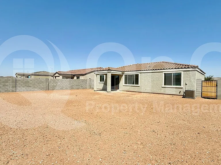 1444 E Edwin St — Photo 18