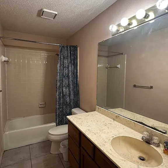 2704 Ashley Ct — Photo 9