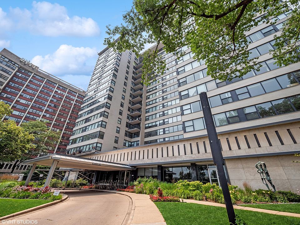 1st image of 3440 N Lake Shore Dr APT 18A