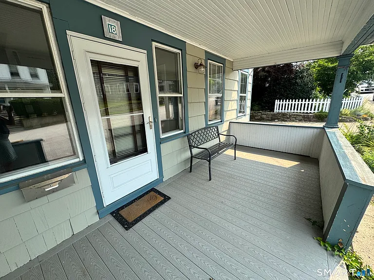 18 Spicer Ave — Photo 3