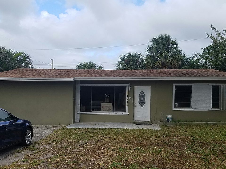Front of house newly painted