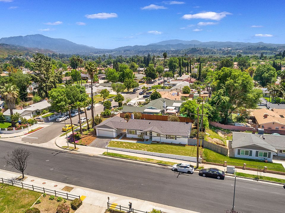1st image of 11450 Kagel Canyon St