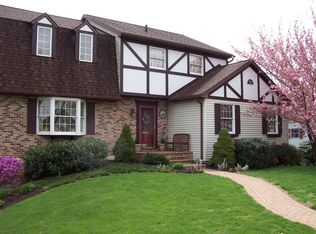 705 S 4th St, Denver, PA 17517