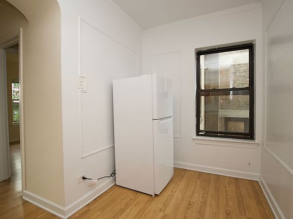 5th image of 5417 N Kenmore Ave #D205