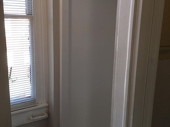 4th image of 304 W Bolton St APT D