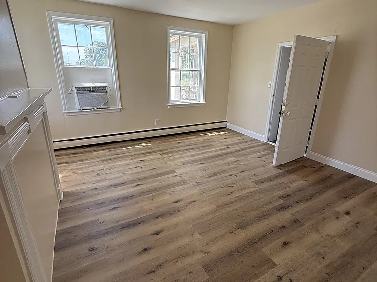 313 S Pleasant St #2 — Photo 3