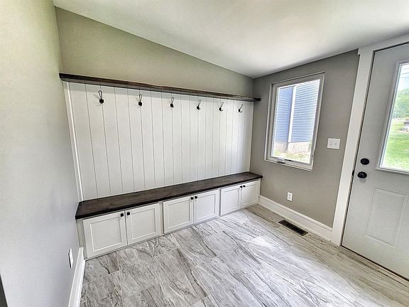 5th image of 305 E 12th St Lot 9